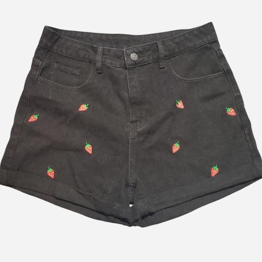 romwe black denim shorts with strawberry embroidery
